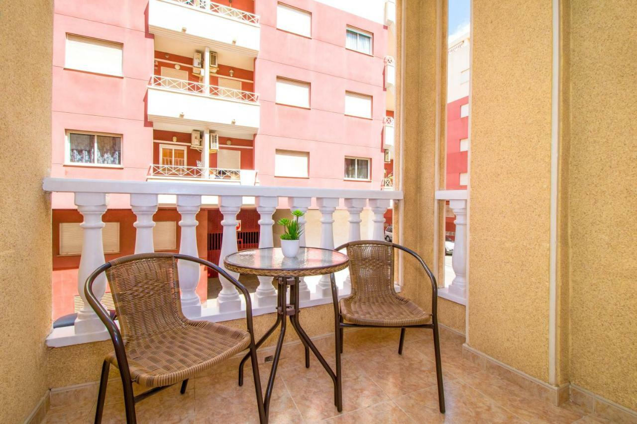 Jose Hurtado Apartamento Torrevieja Exteriör bild